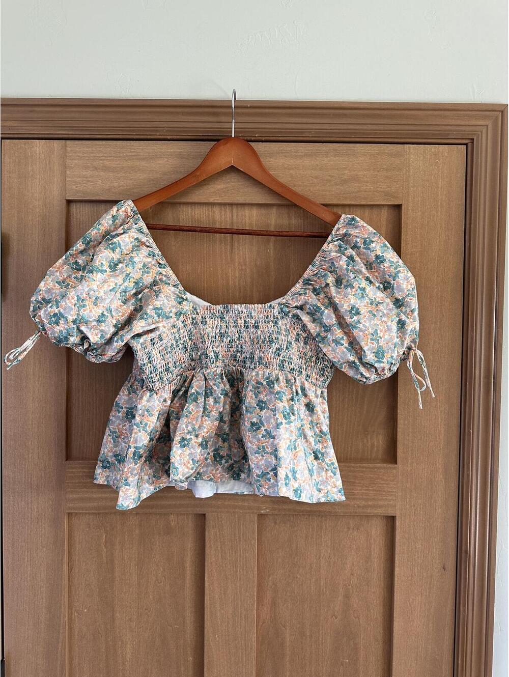 English Factory Women's Floral Puff Sleeve Top Teal, Orange & Cream size Large - Picture 6 of 12